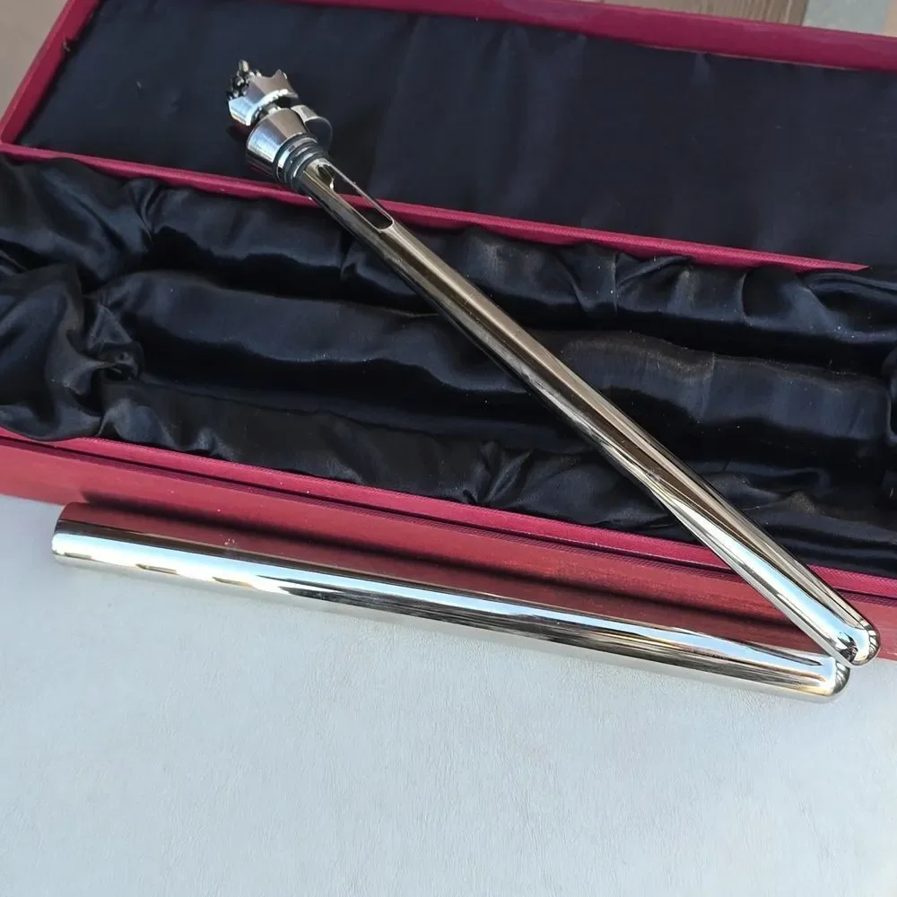 Unbranded wine sceptre